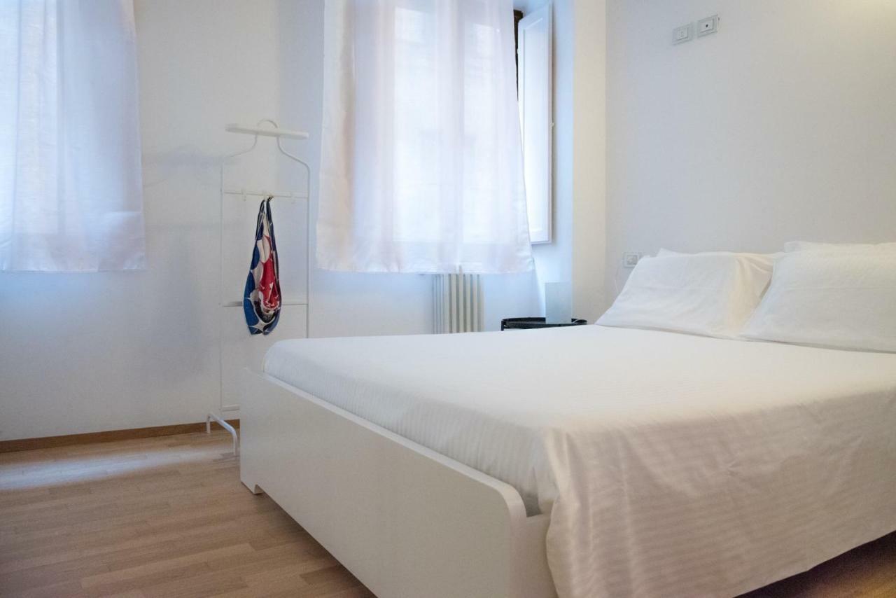 Appartement La Casa In Camollia à Sienne Extérieur photo