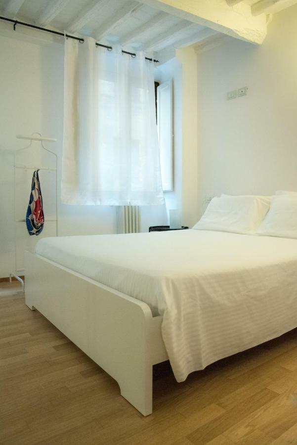 Appartement La Casa In Camollia à Sienne Extérieur photo