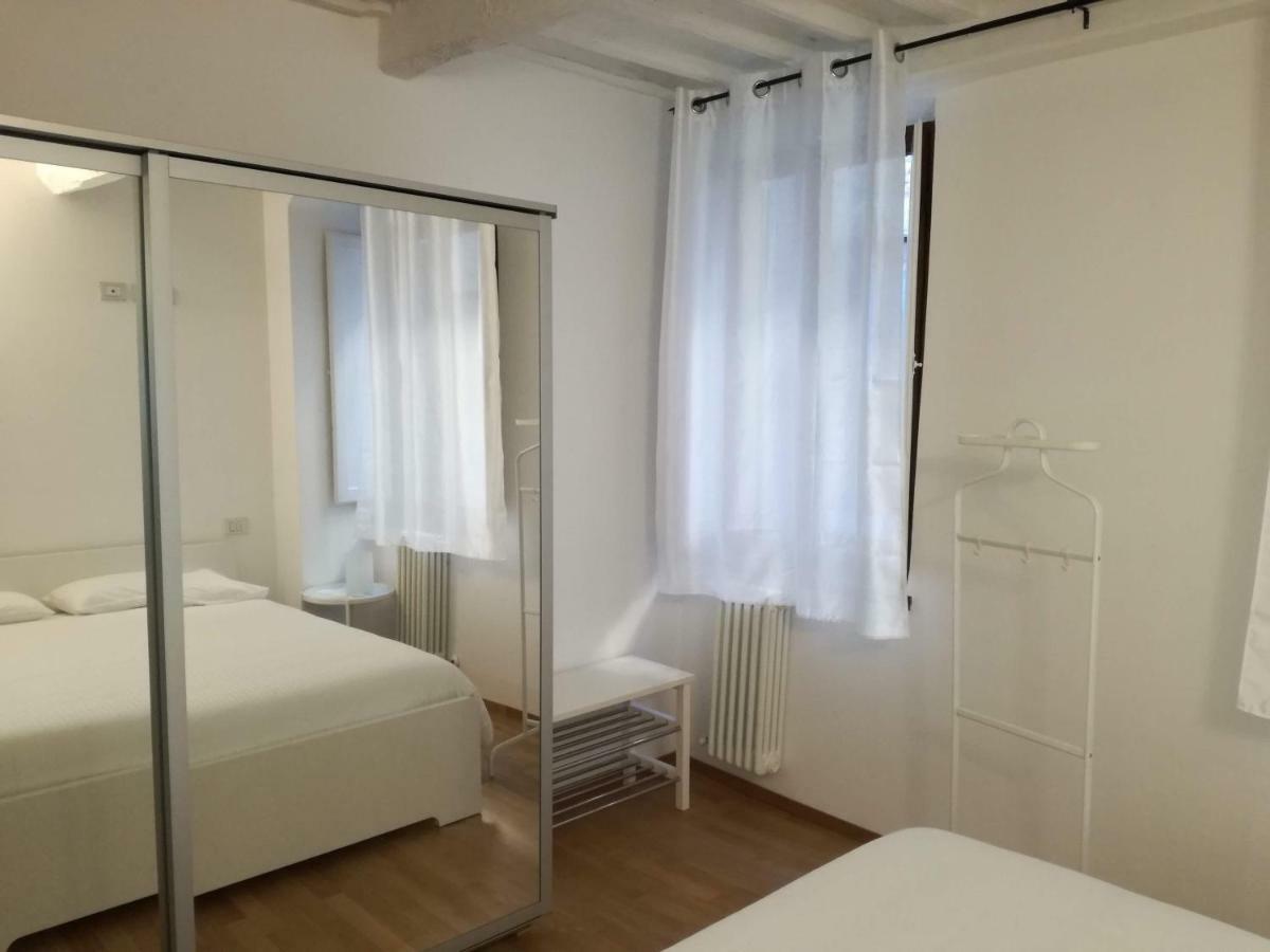 Appartement La Casa In Camollia à Sienne Extérieur photo